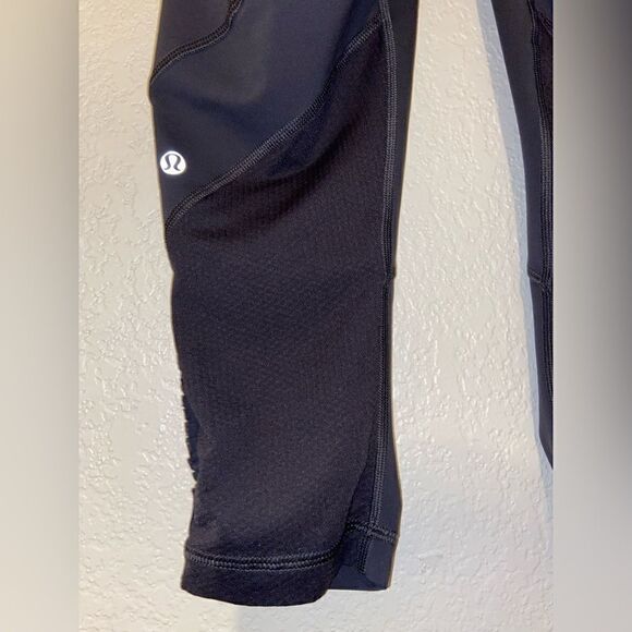 Lululemon Run: For Your Life Crop black size 4 NWOT - Picture 4 of 7